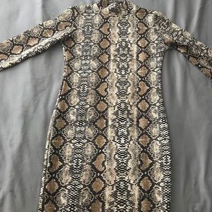 Snakeskin bodycon dress